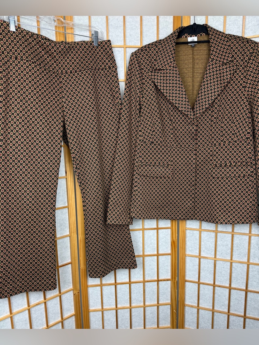 Cabi 2 Piece Knit Suit Geometric Print Blazer Jacket L & Matching Pants M Set